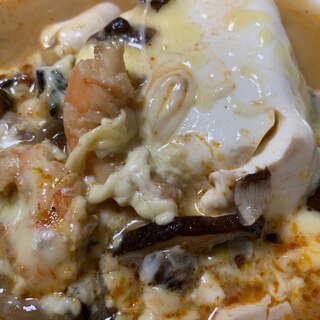 豆腐の椎茸、トマト、チーズかけ